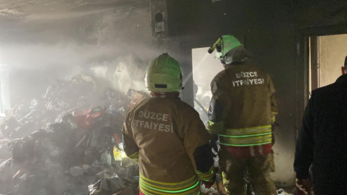 Yangında 600 bin liralık spor ayakkabılar yandı  