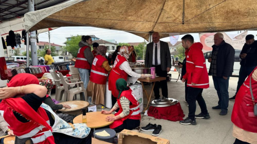 Kızılay'dan kardeşlik ve dayanışma panayırı 