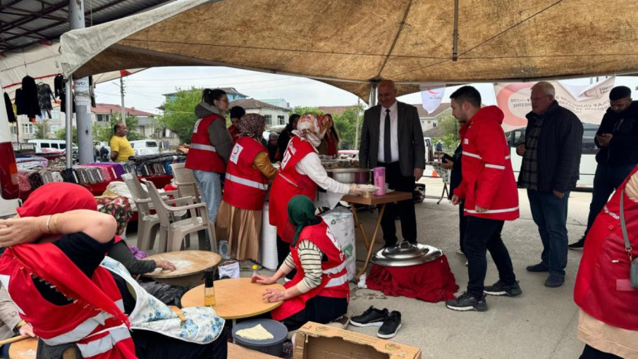 Kızılay'dan kardeşlik ve dayanışma panayırı 